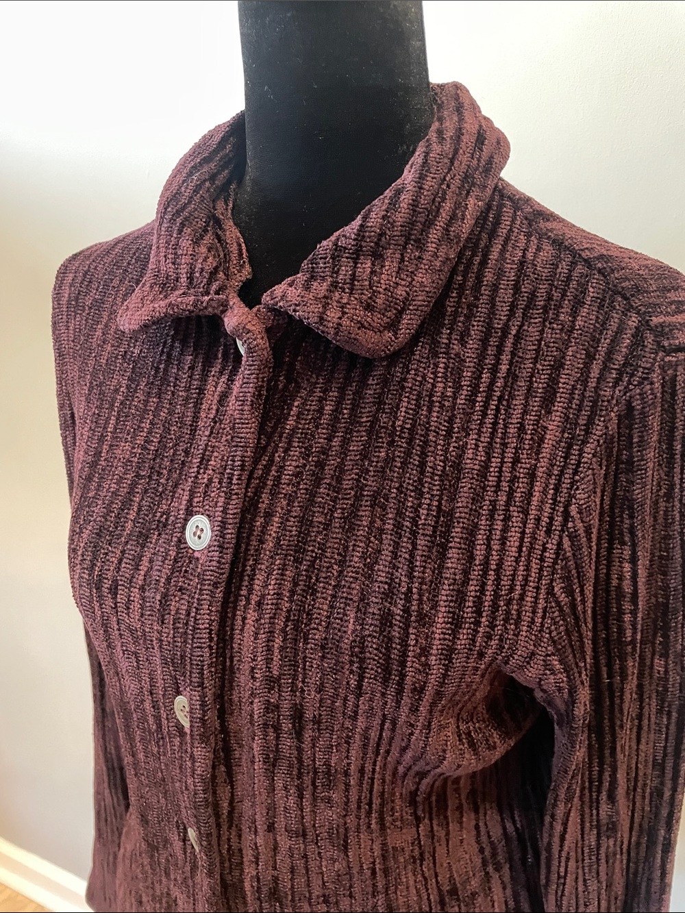 Ribbed Button -Front — Deep brown velour blouse petite medium vintage like new - Picture 2 of 4